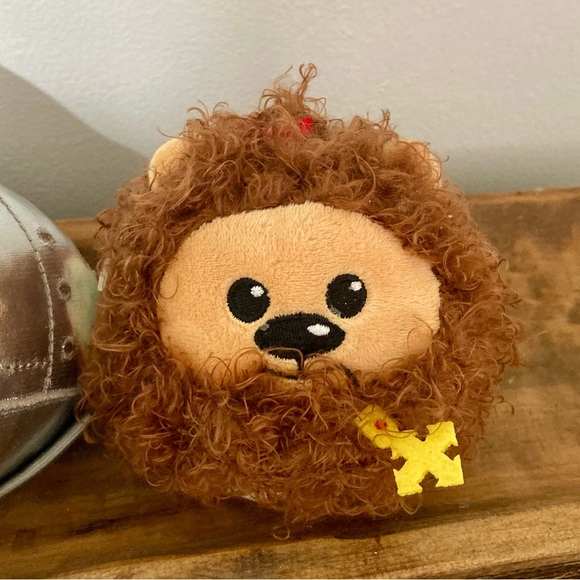 Hallmark Plush Wizard of Oz Ornaments - Picture 6 of 14